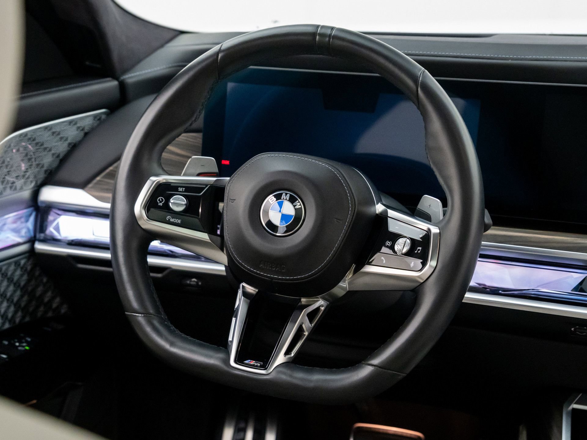 Certified 2024 BMW 760i xDrive image 11