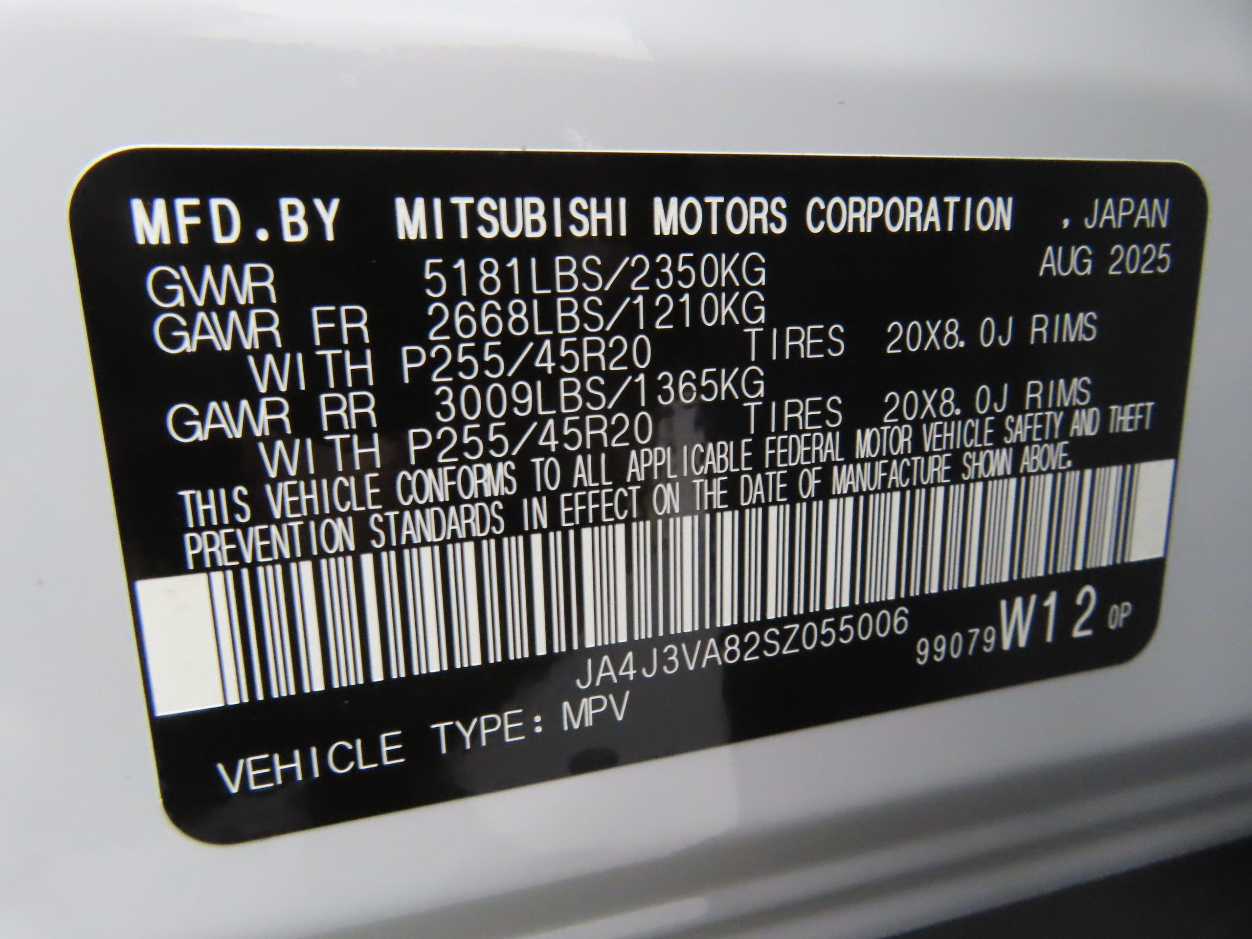 New 2025 Mitsubishi Outlander SE image 24