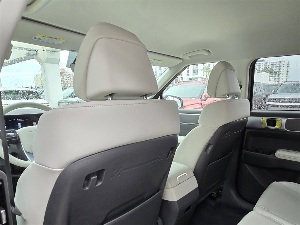 Used 2025 Hyundai Santa Fe SEL image 10