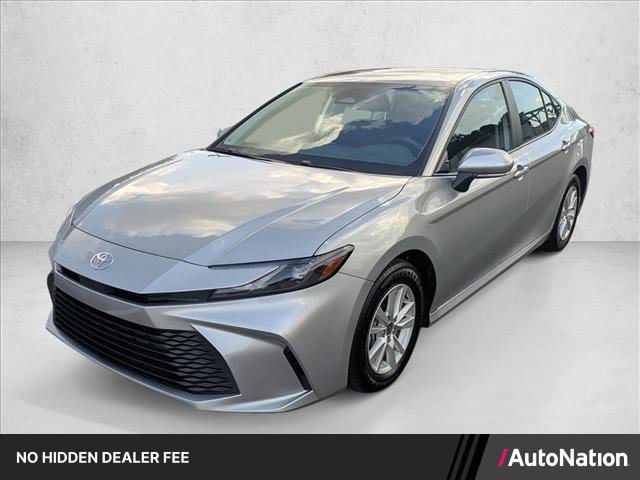 Used 2025 Toyota Camry LE FWD image 1