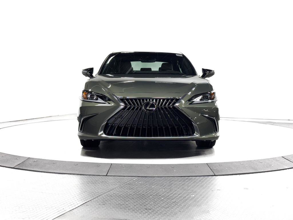 New 2025 Lexus ES 350 w/ Luxury Package image 2
