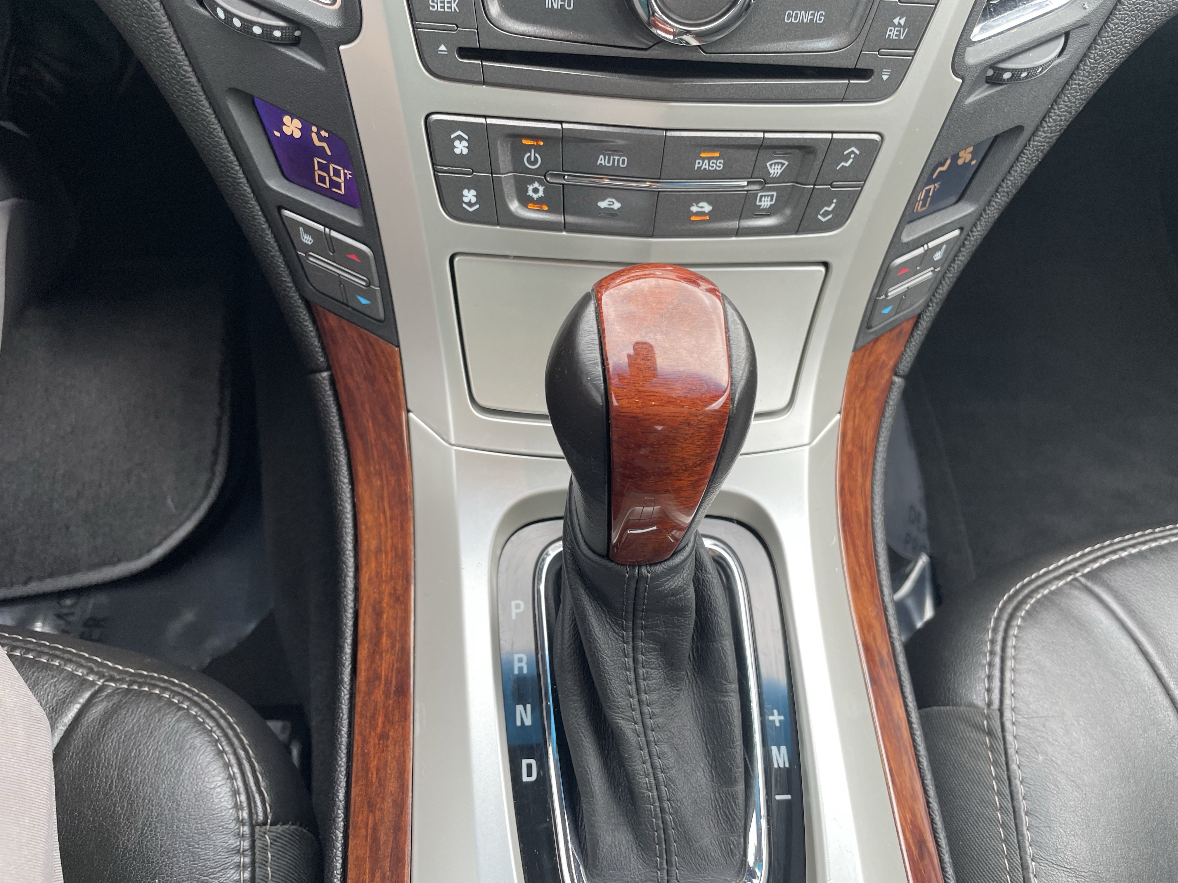 Used 2013 Cadillac CTS Luxury w/ Wood Trim Package AWD/4WD image 20
