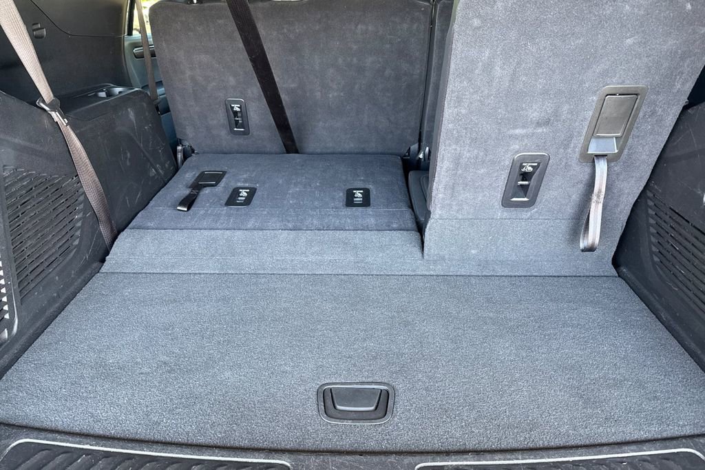 Used 2025 Chevrolet Tahoe LT image 23