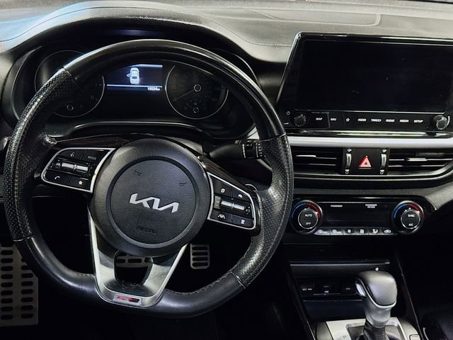 Used 2023 Kia Forte GT-Line w/ GT-Line Premium Package image 13