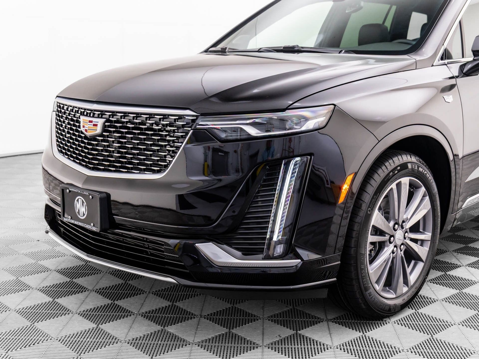 New 2025 Cadillac XT6 Premium Luxury image 36