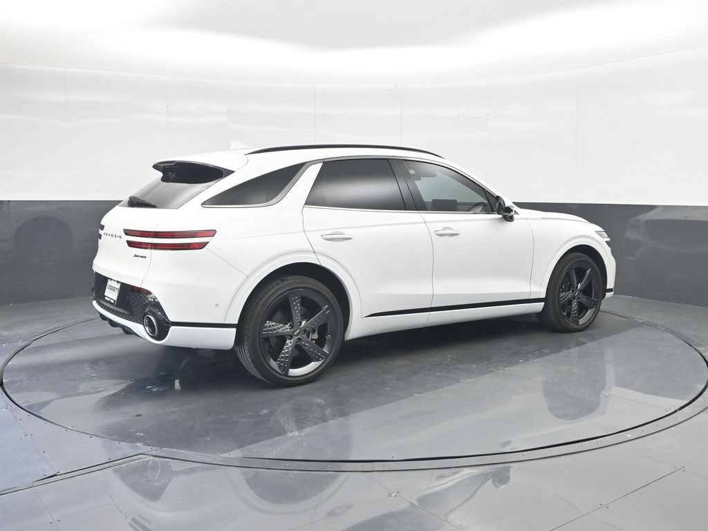 Used 2022 Genesis GV70 3.5T Sport w/ Sport Prestige Package AWD/4WD image 15