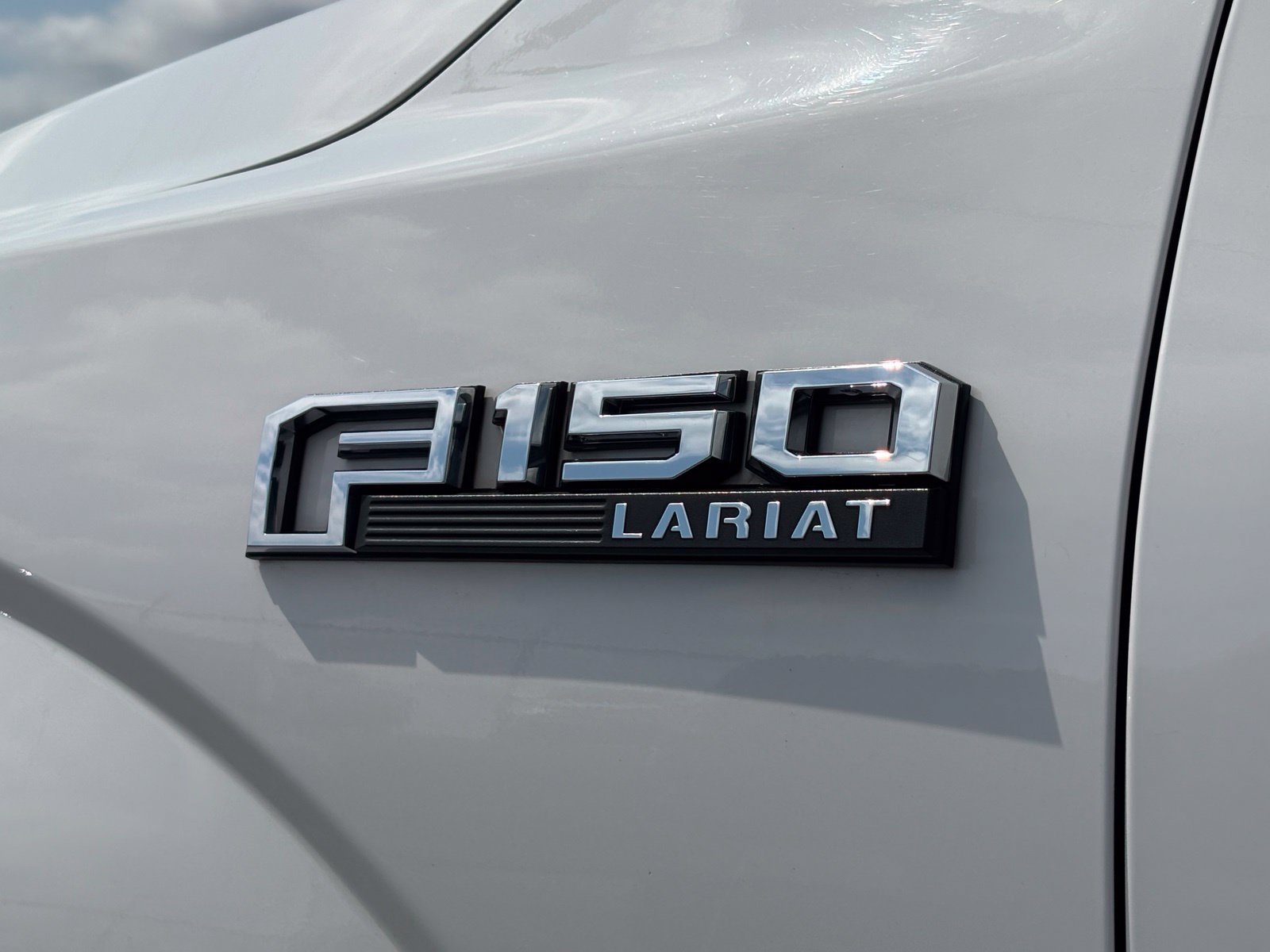 Used 2016 Ford F150 Lariat AWD/4WD image 5