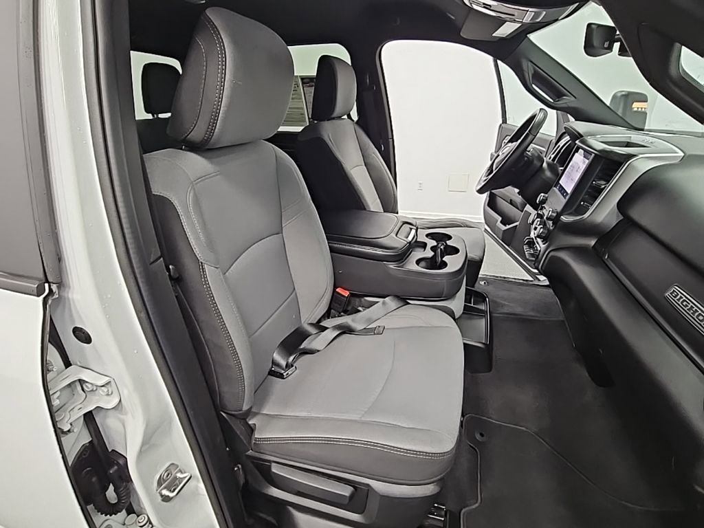 Used 2024 RAM 2500 Big Horn image 39