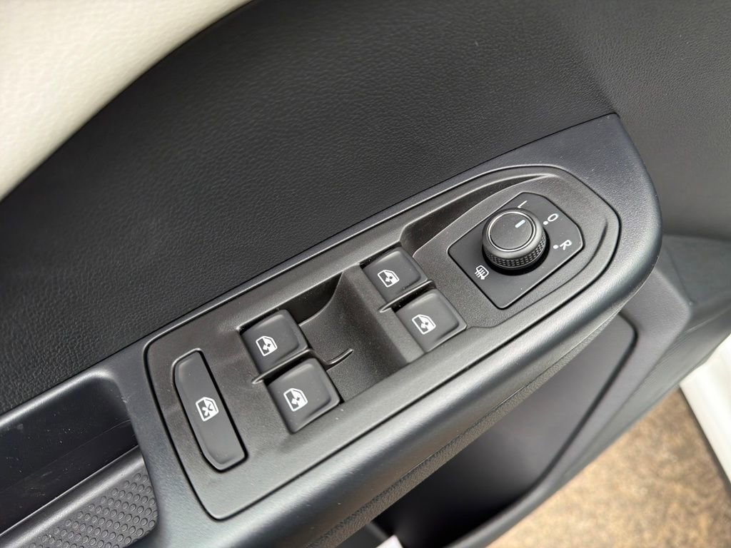 New 2026 Volkswagen Taos S image 12