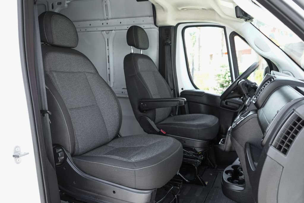 Used 2024 RAM ProMaster 2500 w/ Safety Group FWD image 36
