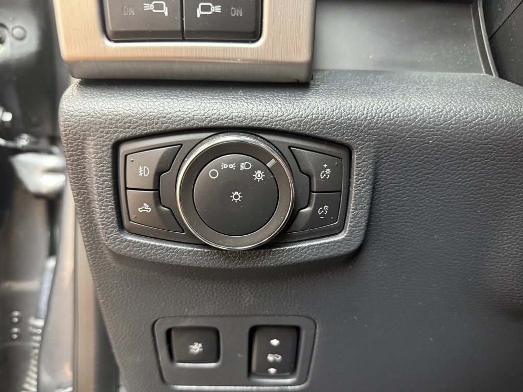 Used 2022 Ford F350 Platinum image 24