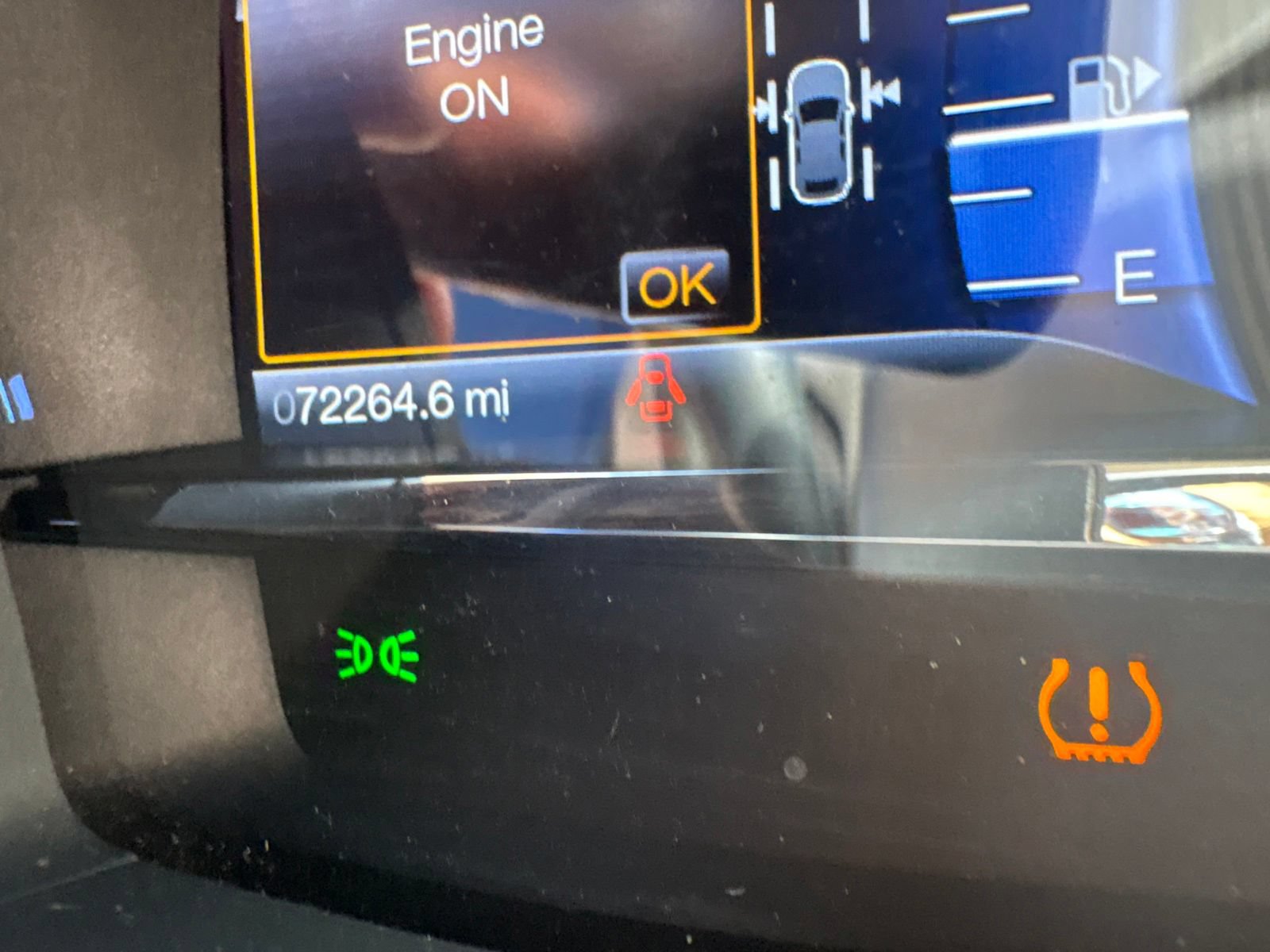 Used 2015 Lincoln MKS w/ Equipment Group 101A FWD image 14