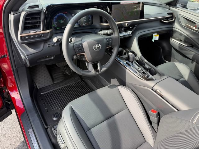 Certified 2025 Toyota Crown Signia AWD/4WD image 13