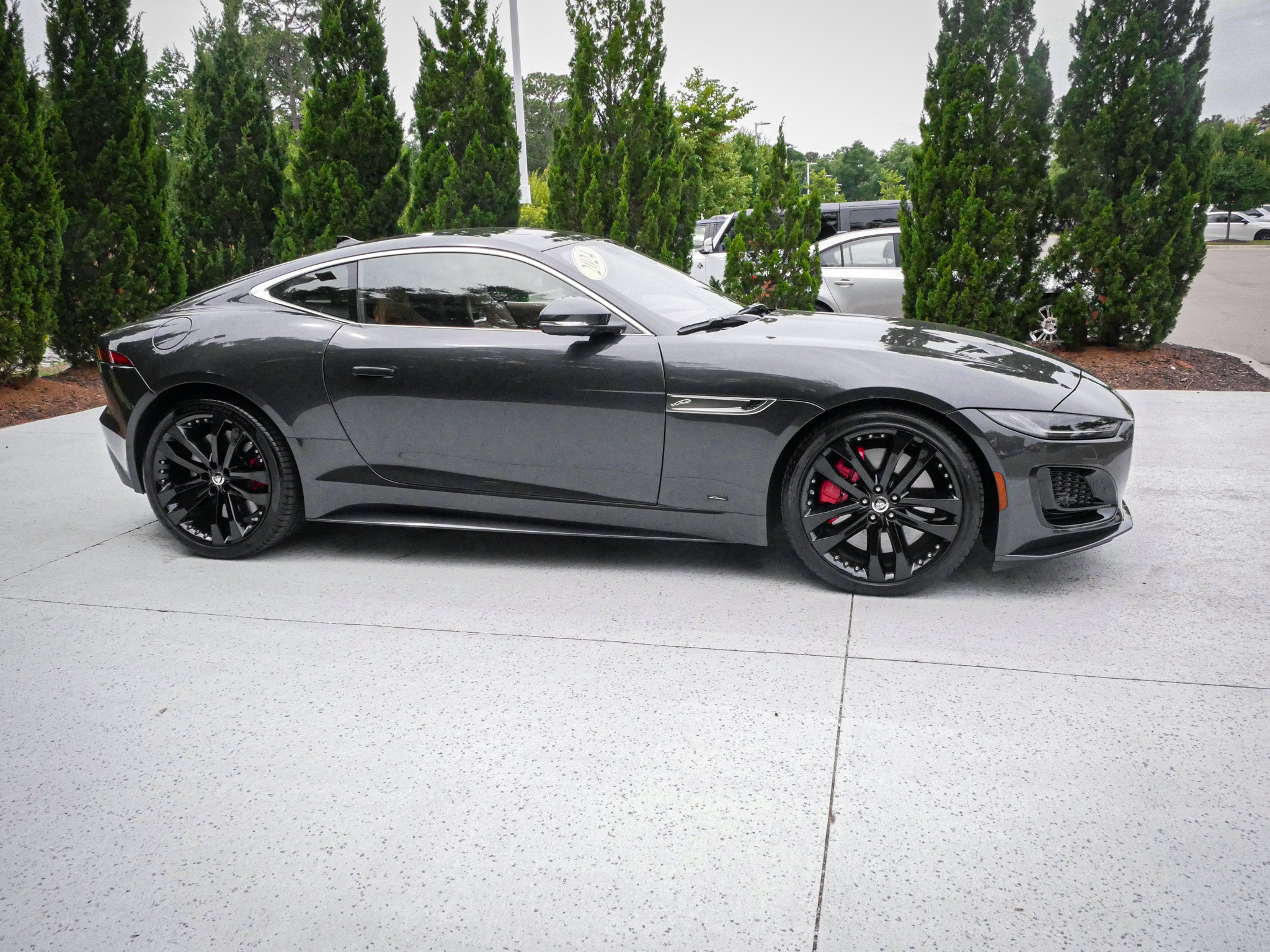 Used 2024 Jaguar F-TYPE Coupe AWD image 11