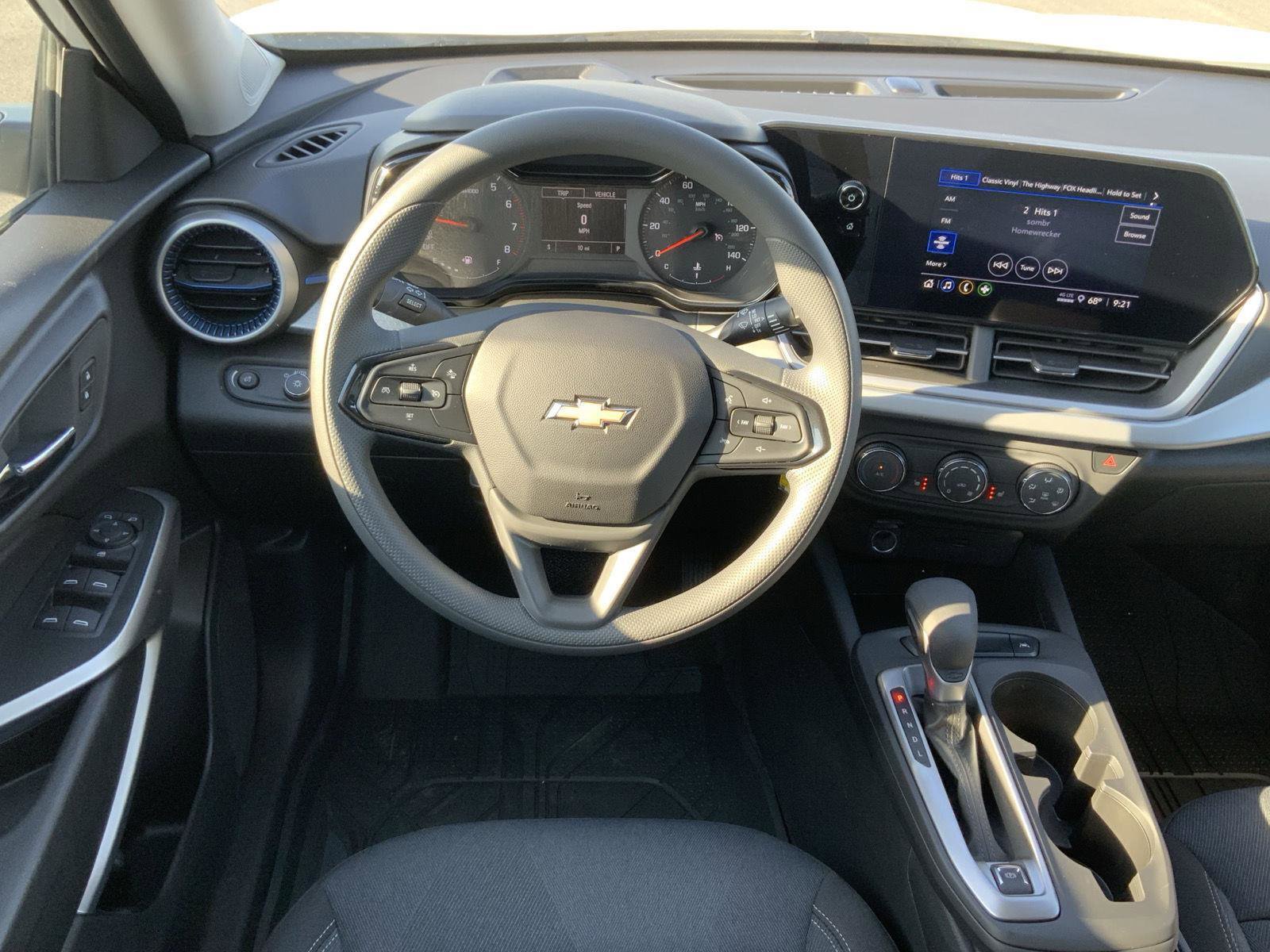 New 2026 Chevrolet Trax LS w/ LS Convenience Package FWD image 24