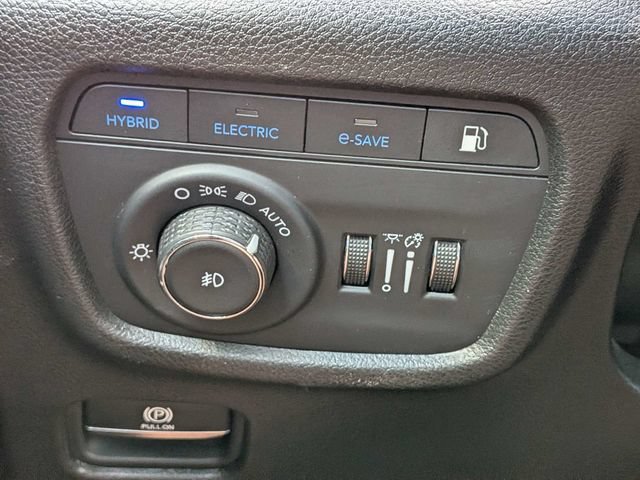 Used 2024 Jeep Grand Cherokee Limited 4xe AWD/4WD image 28