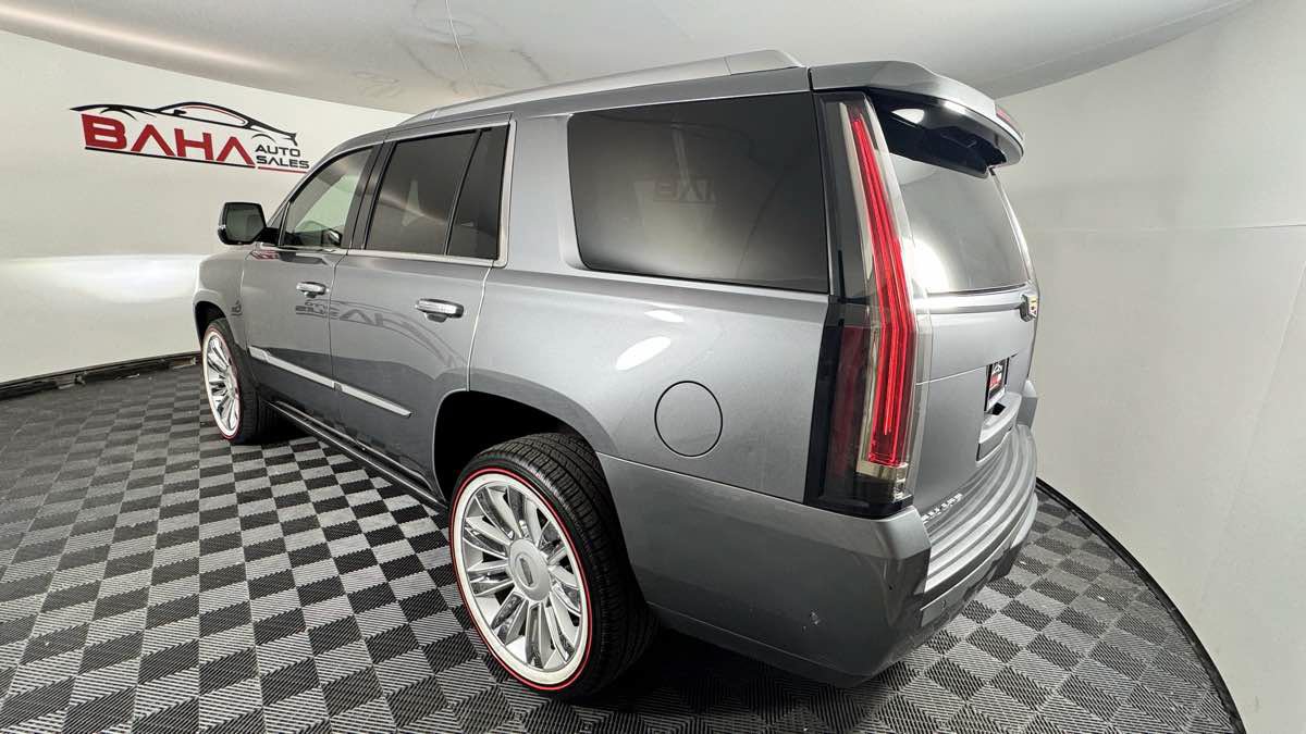 Used 2019 Cadillac Escalade Platinum AWD/4WD image 6