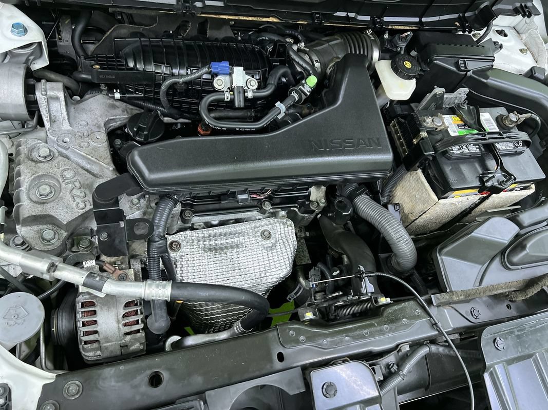 Used 2015 Nissan Rogue SL FWD image 30