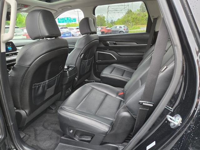 Used 2025 Kia Telluride S AWD/4WD image 14
