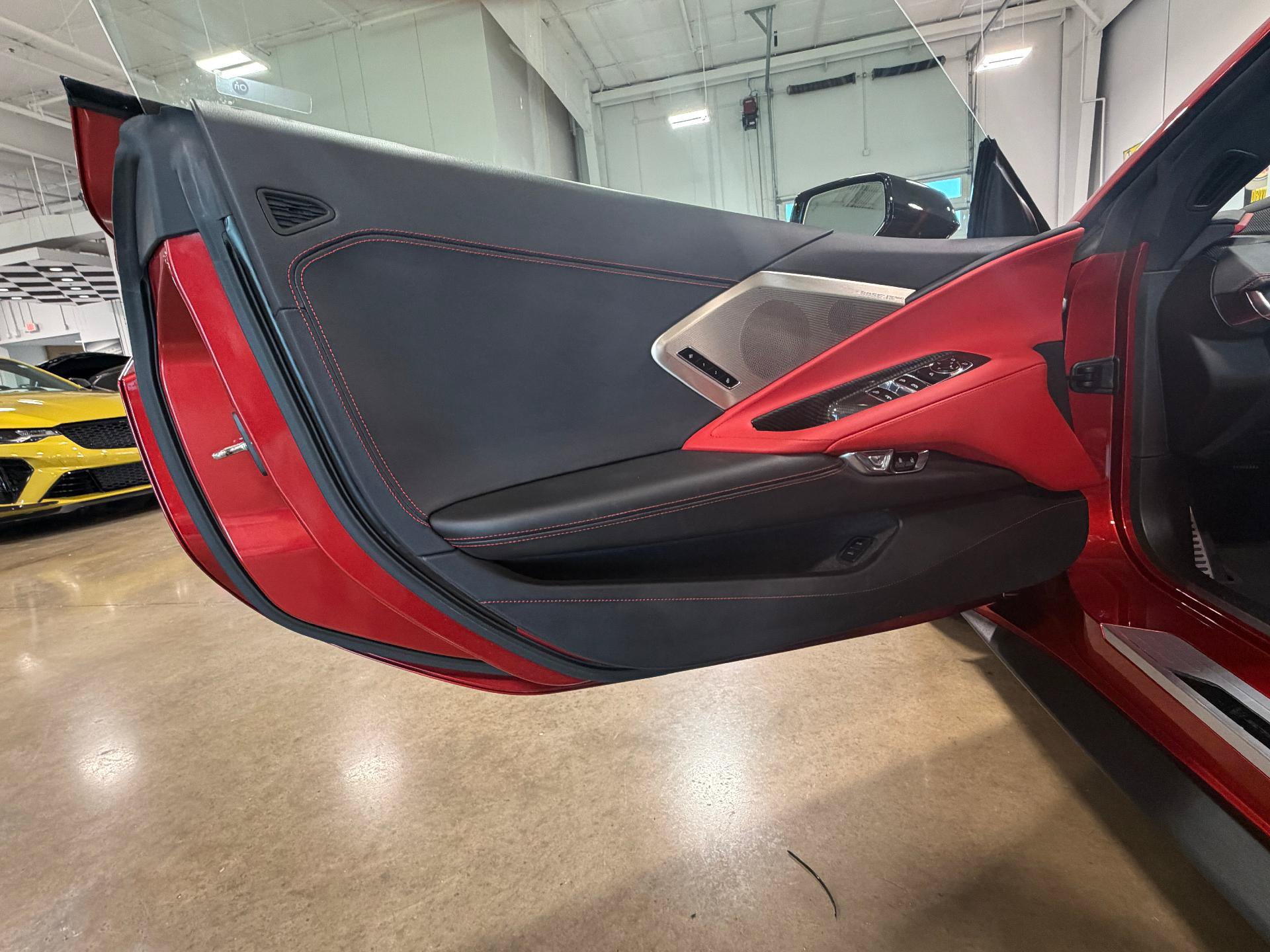 Used 2023 Chevrolet Corvette Stingray Preferred Conv w/ Z51 Performance Package RWD image 20