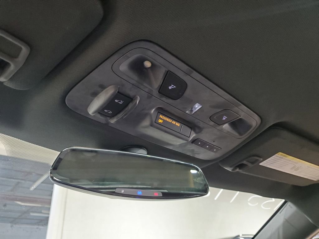 Used 2016 Chevrolet Camaro LT RWD image 34