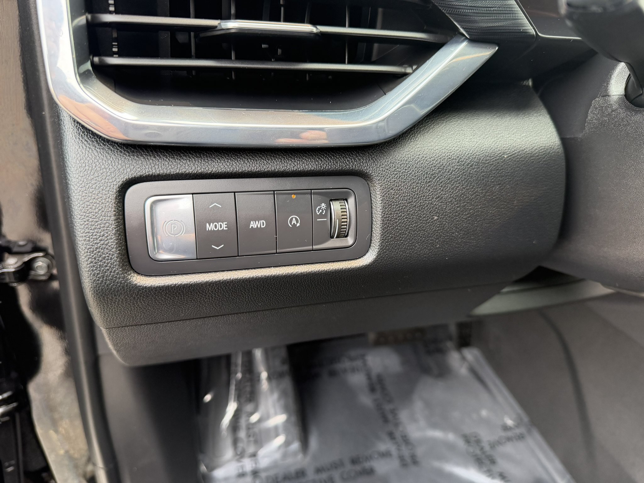 Used 2025 GMC Acadia Elevation AWD/4WD image 26
