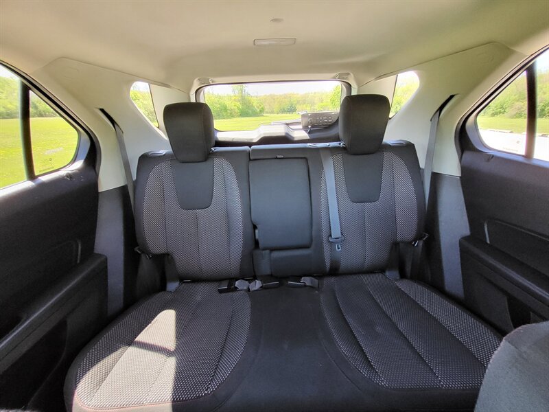 Used 2015 Chevrolet Equinox LT w/ Driver Convenience Package AWD/4WD image 15