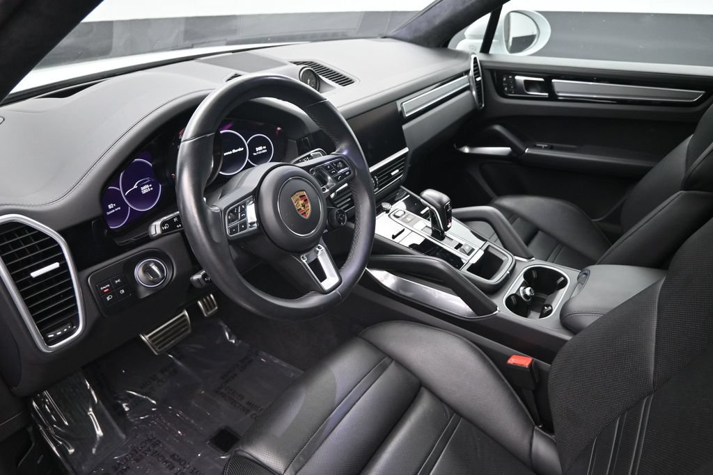 Used 2023 Porsche Cayenne Turbo AWD/4WD image 20