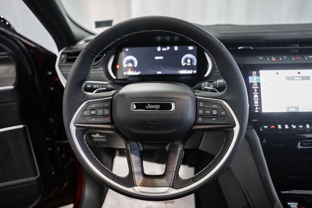 New 2026 Jeep Grand Cherokee Limited AWD/4WD image 30