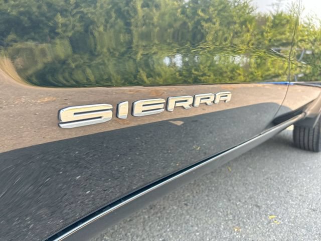 Used 2025 GMC Sierra 1500 SLT AWD/4WD image 31
