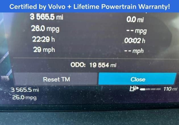 Used 2024 Volvo XC40 B5 Plus w/ Climate Package image 5