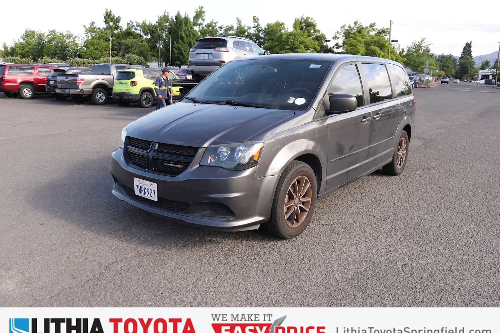 Used 2017 Dodge Grand Caravan SE