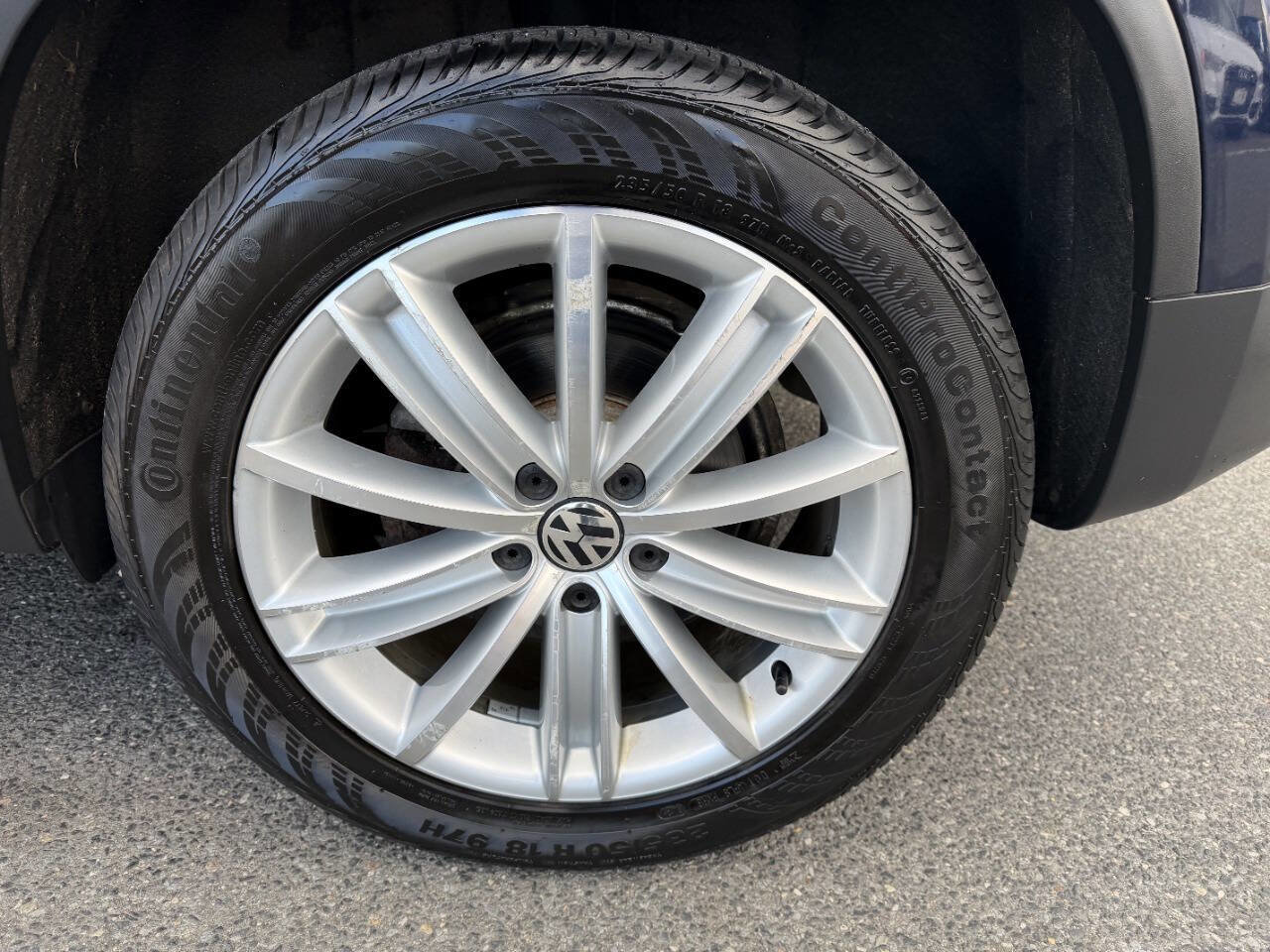 Used 2015 Volkswagen Tiguan SEL image 12