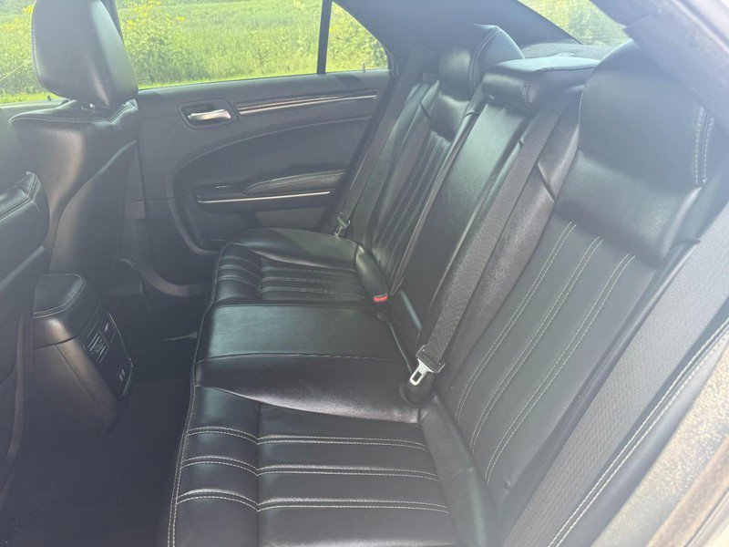 Used 2019 Chrysler 300 S RWD image 30