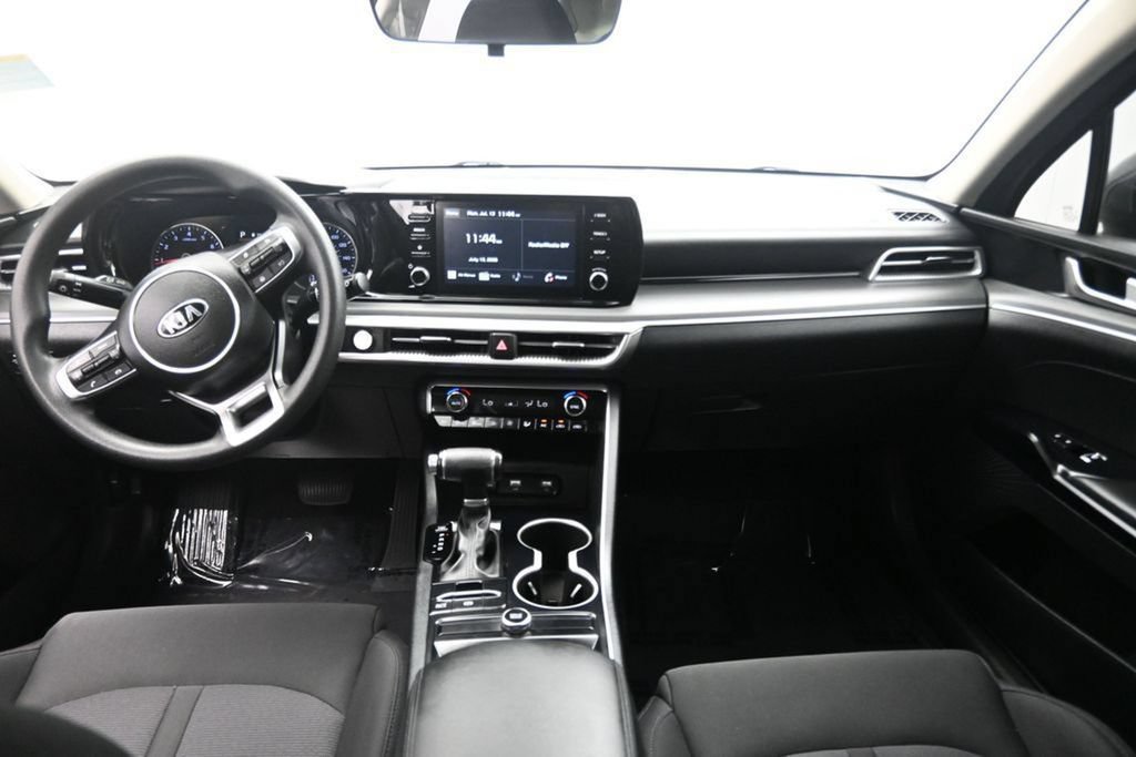 Certified 2021 Kia K5 LXS FWD image 9