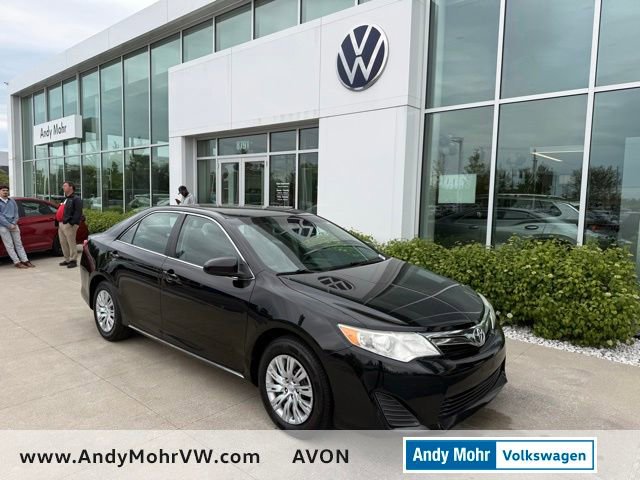 Used 2013 Toyota Camry LE FWD image 1