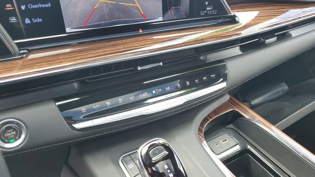 Used 2021 Cadillac Escalade Premium Luxury w/ LPO, Radiant Package AWD/4WD image 21
