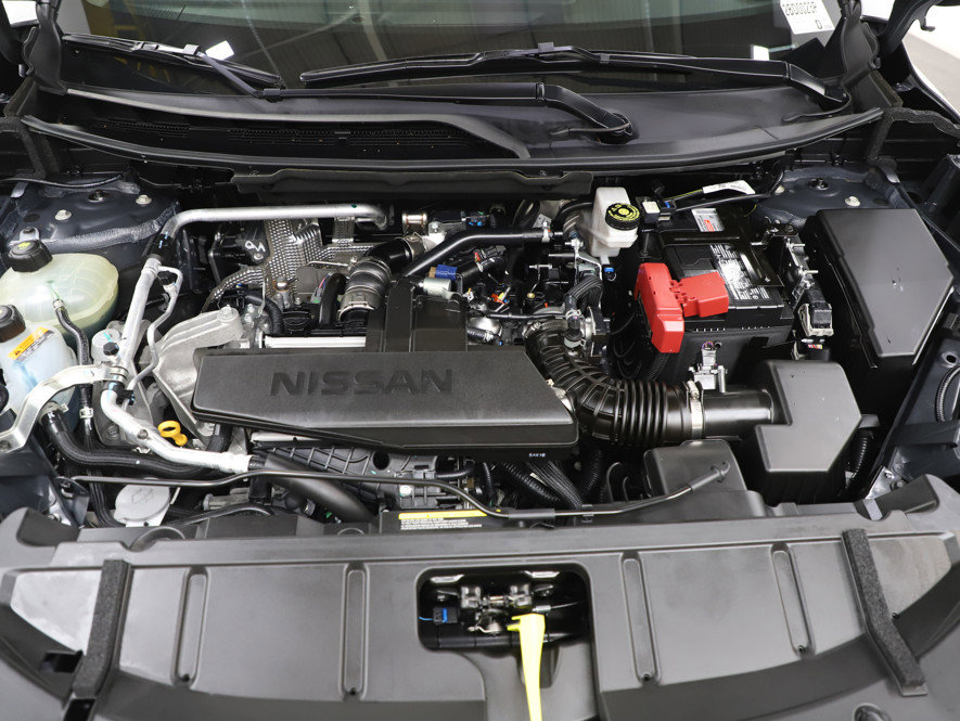 Used 2026 Nissan Rogue SV image 32