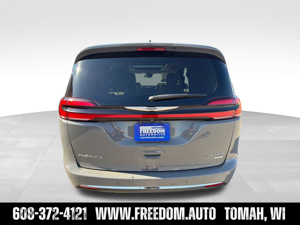 Used 2021 Chrysler Pacifica Limited w/ Premium & Safety Sphere Group AWD/4WD image 4