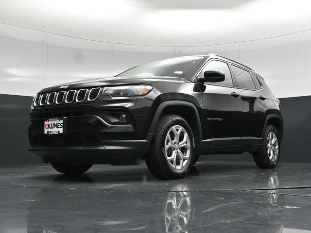 Certified 2024 Jeep Compass Latitude AWD/4WD image 57