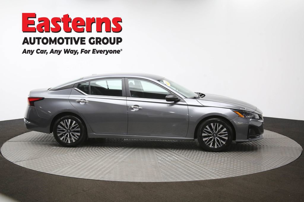 Used 2024 Nissan Altima 2.5 SV image 45