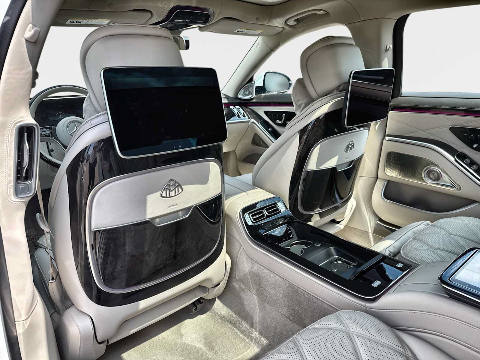 Used 2024 Mercedes-Benz Maybach S 680 4MATIC image 18