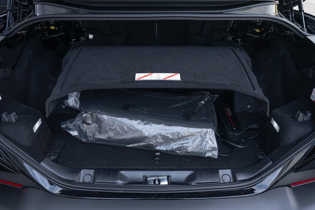 Used 2023 Ferrari Portofino M image 26