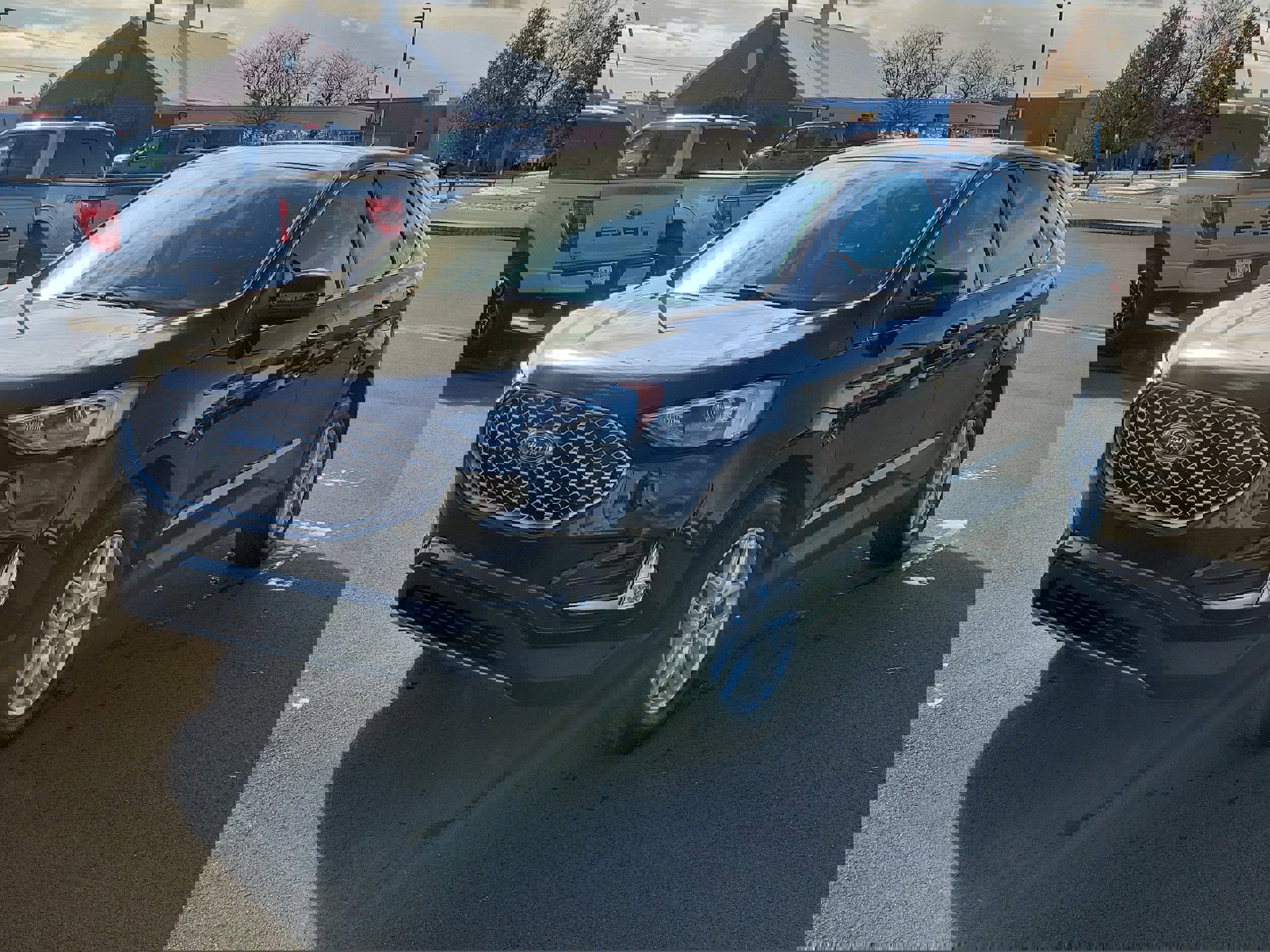 Used 2024 Ford Edge SEL w/ Convenience Package image 2