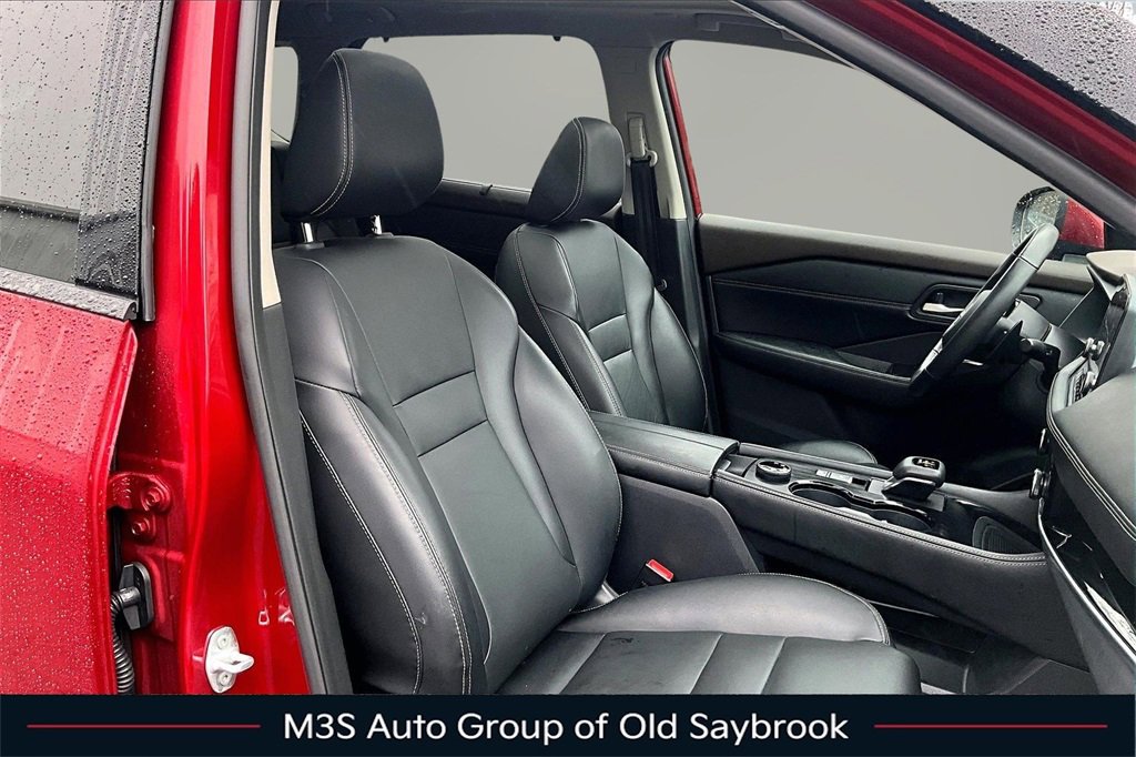 Used 2023 Nissan Rogue SL w/ SL Premium Package image 29