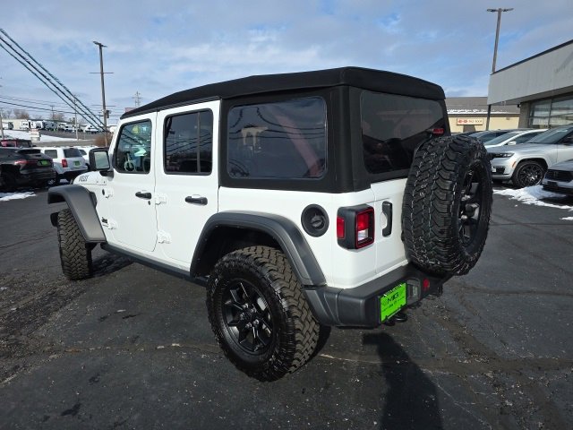 Used 2024 Jeep Wrangler Willys image 4