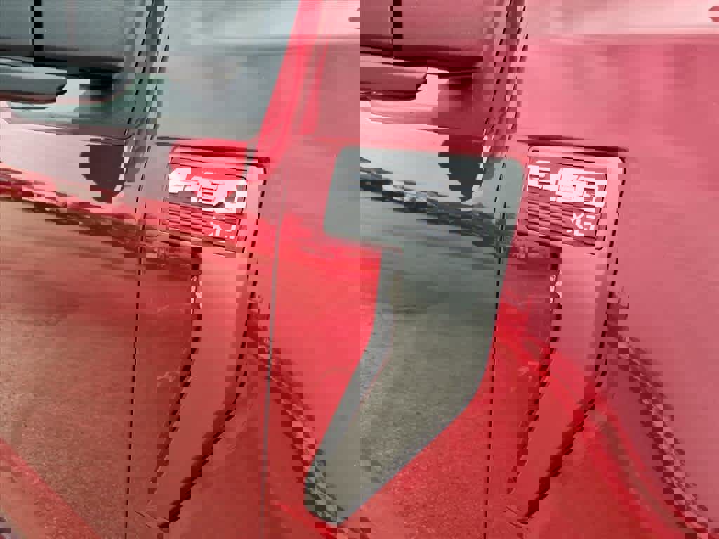 Certified 2022 Ford F150 XLT w/ Equipment Group 302A High image 17