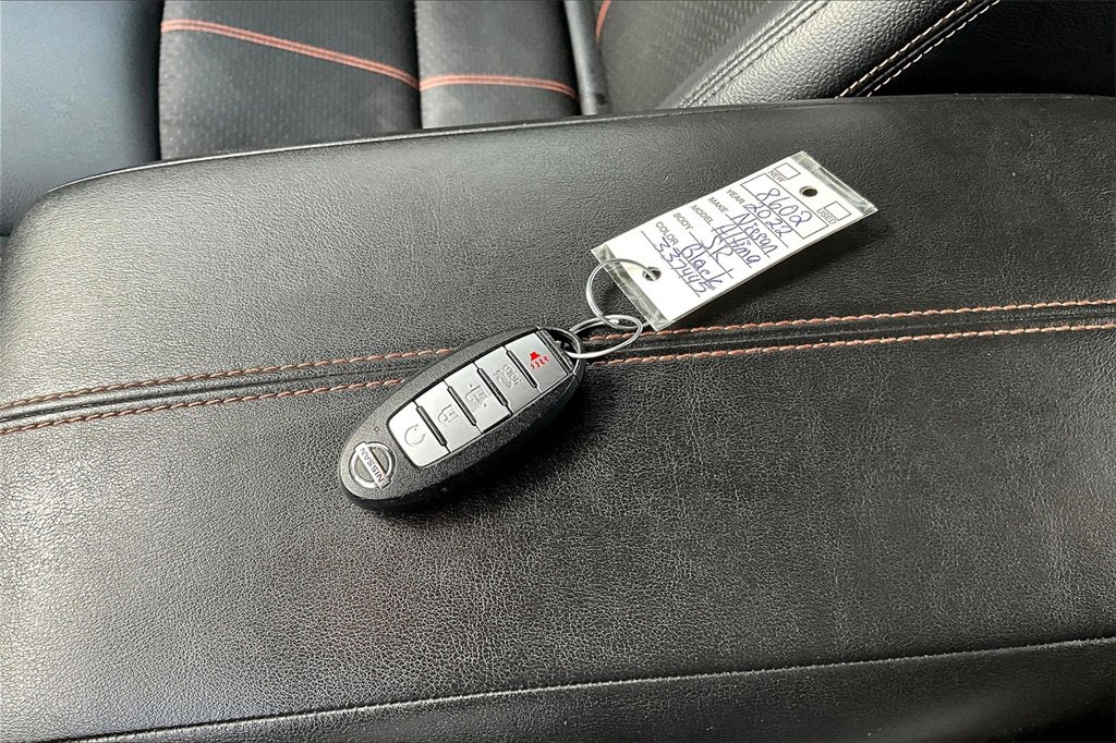 Used 2022 Nissan Altima 2.5 SR image 32