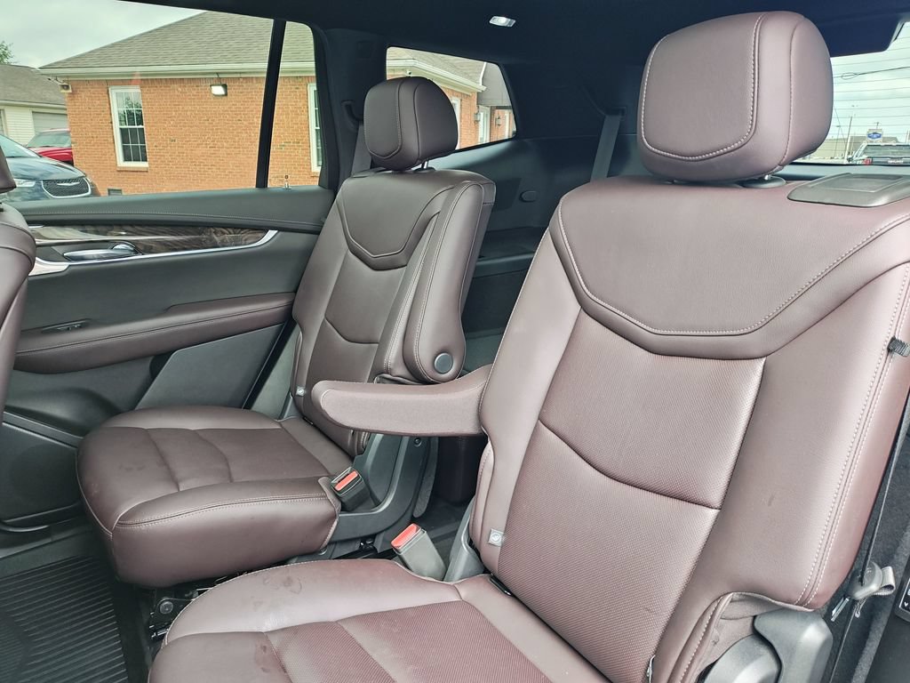 Used 2022 Cadillac XT6 Premium Luxury w/ Technology Package AWD/4WD image 14