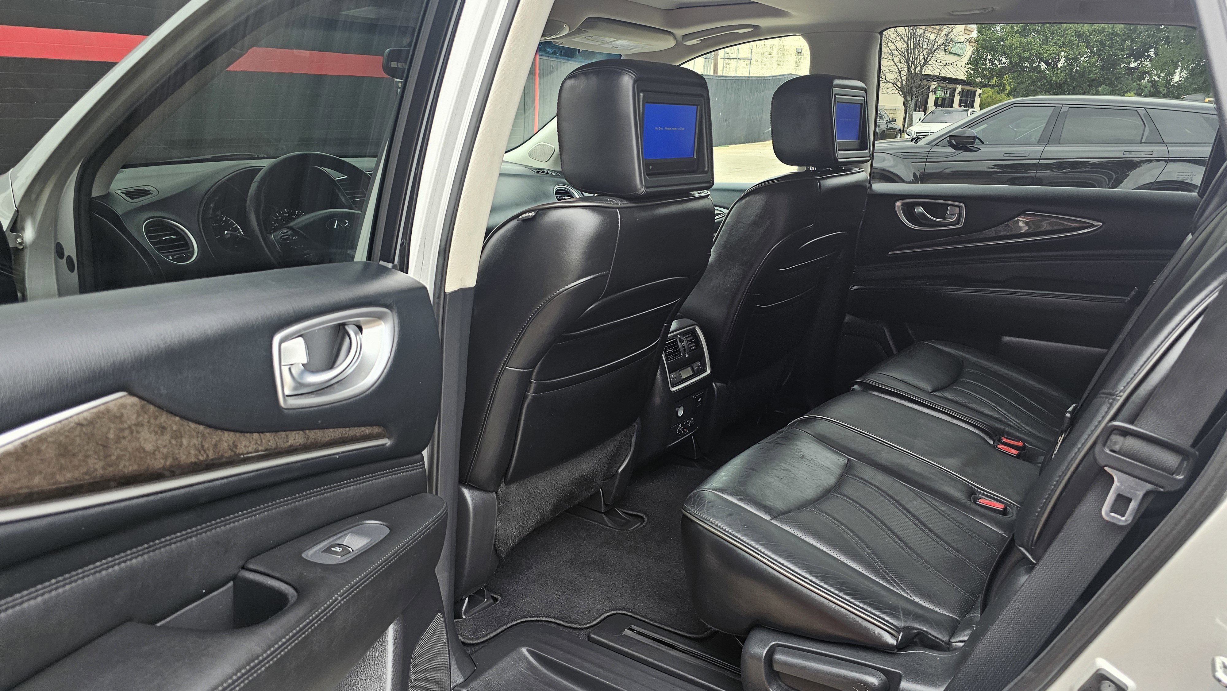 Used 2014 INFINITI QX60 AWD w/ Premium Plus Package image 21